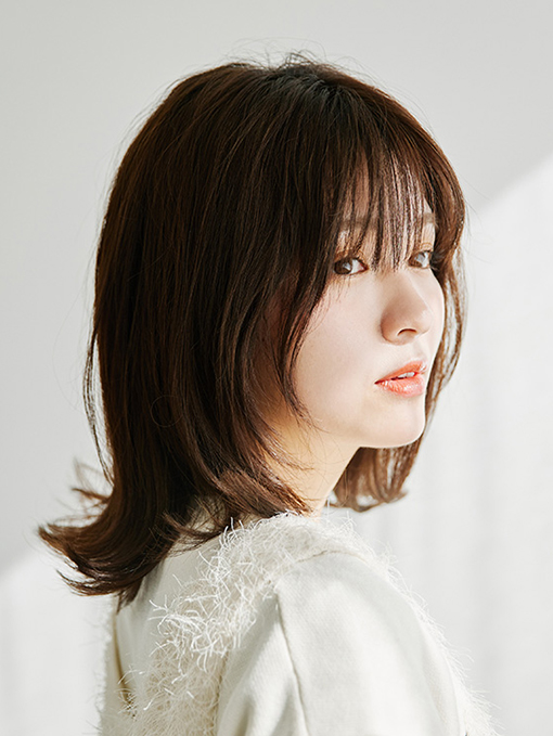 外ハネミディアムボブ